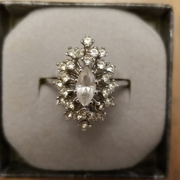 💚Cocktail ring - Picture 3 of 10